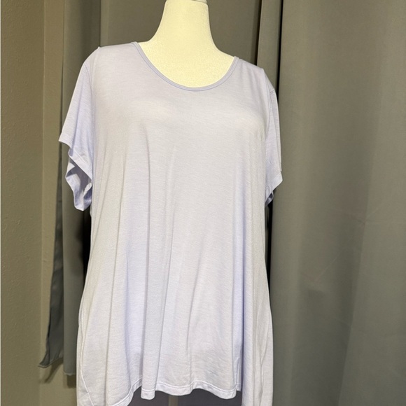 Old Navy 3X Lavender Hi-Low T-Shirt - Picture 2 of 5